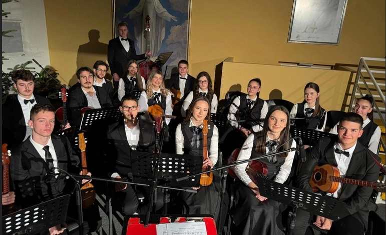 Večer Tomislava Ivčića u Mostaru uz Tamburaški orkestar Misericordia